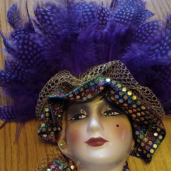 Mardi Gras Hanging Lady - Picture 2 of 4